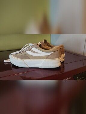 Superga Sneakers Women's Size 8.5 / GUC